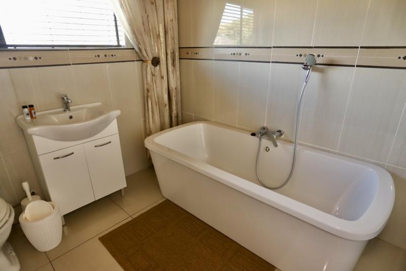 20 Bedroom Property for Sale in Paul Roux Free State